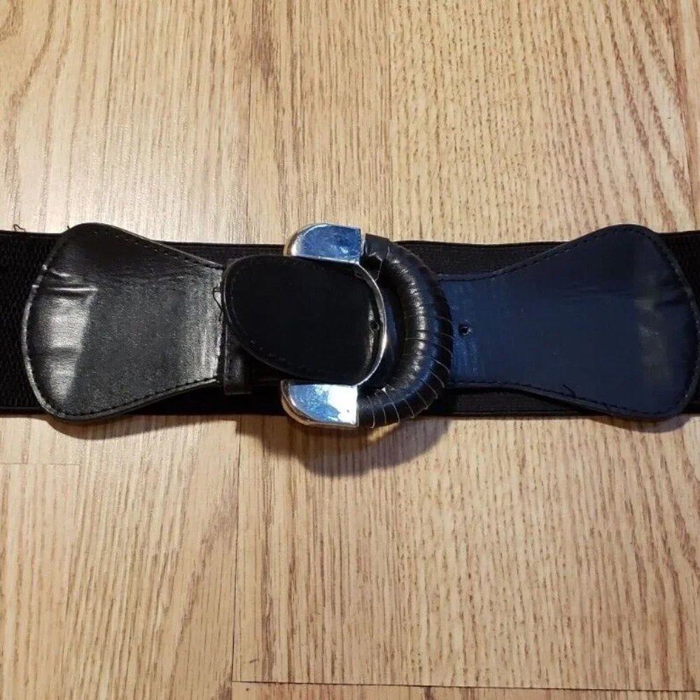 Unbranded Women's Belt Buckle